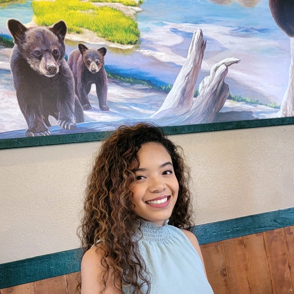 Meet your Posher, Sheccid